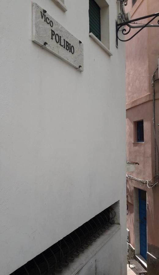 A&M Apartment タオルミーナ エクステリア 写真